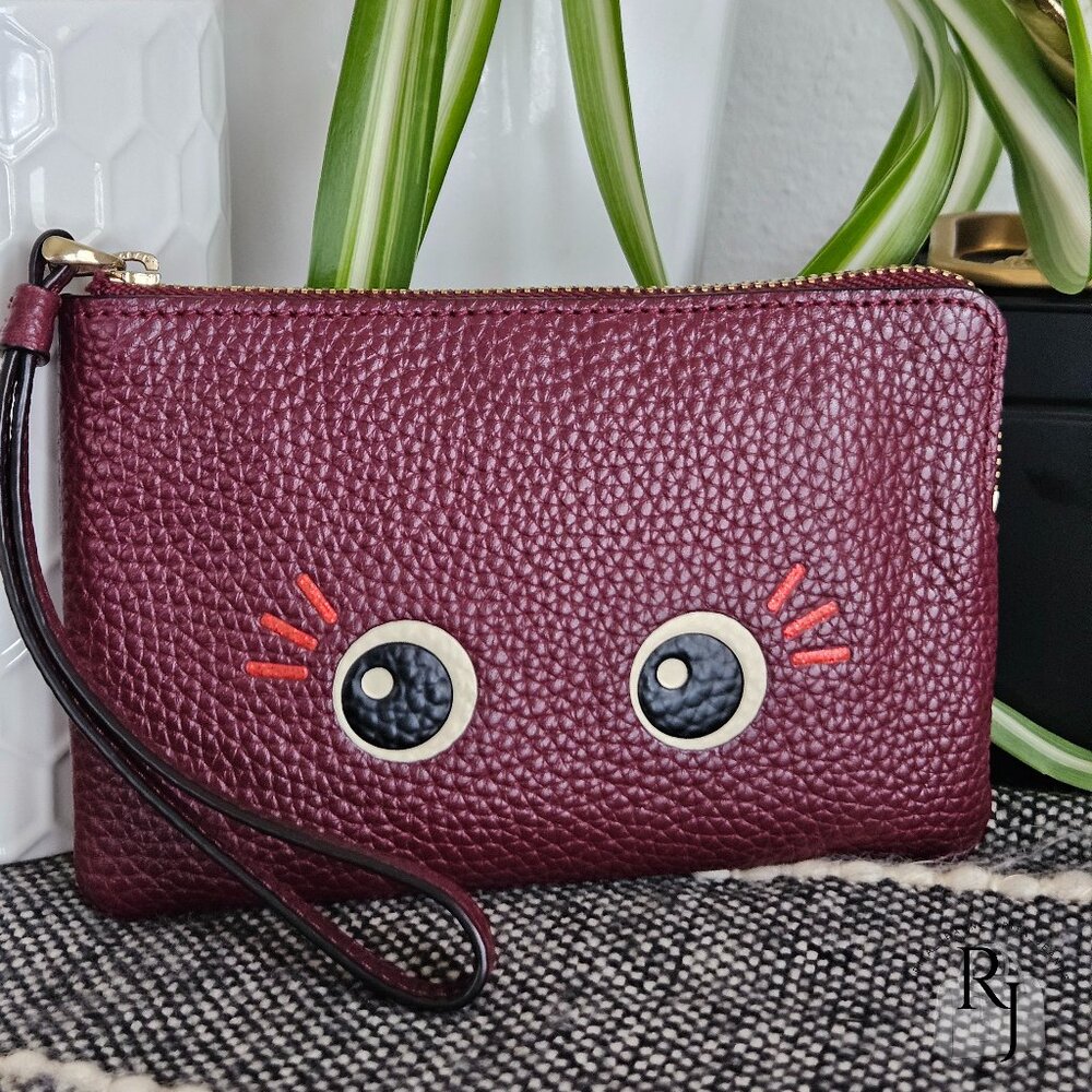 Coach Glitter Flirty Corner Zip Wristlet – Burgundy